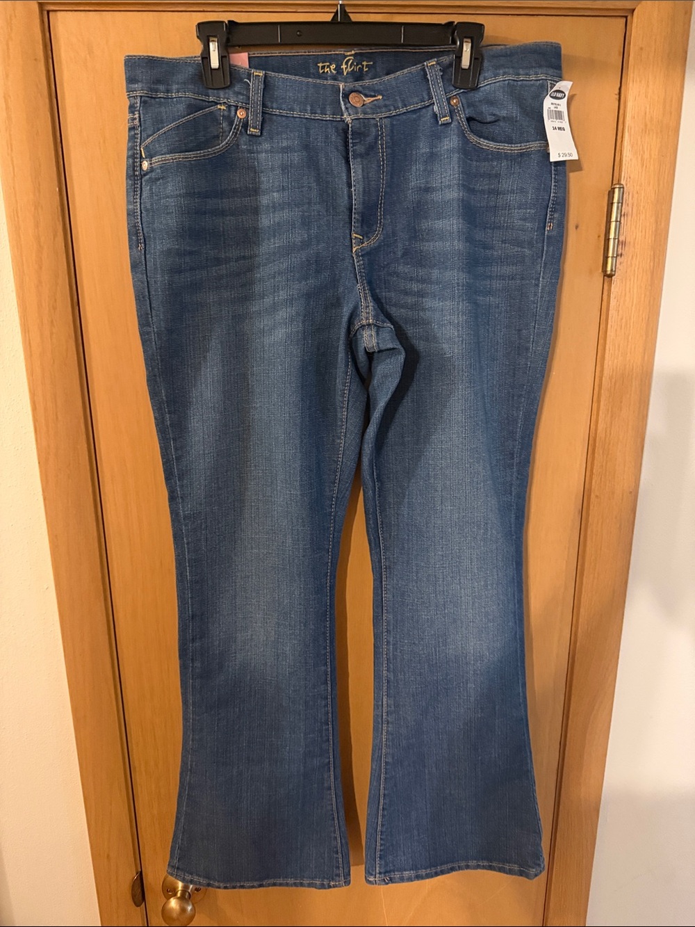 Old Navy Women’s The Flirt Y2K Mid Rise Flare Stretch Jeans New Size 14